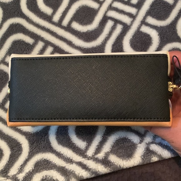 Victoria’s Secret Small Makeup Bag - Picture 7 of 7